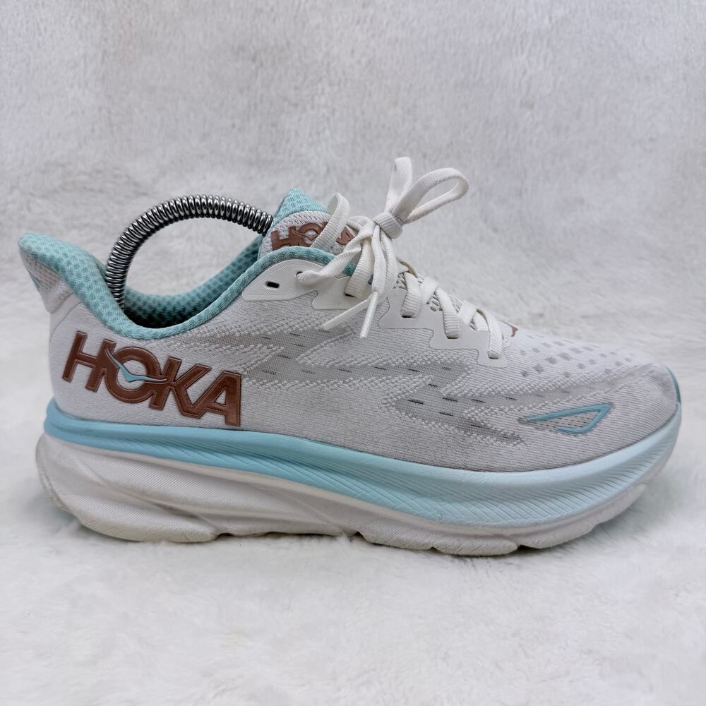 HOKA Clifton 9 Womens Running Shoes Frost Rose Gold Size 8.5 Cushion Athletic